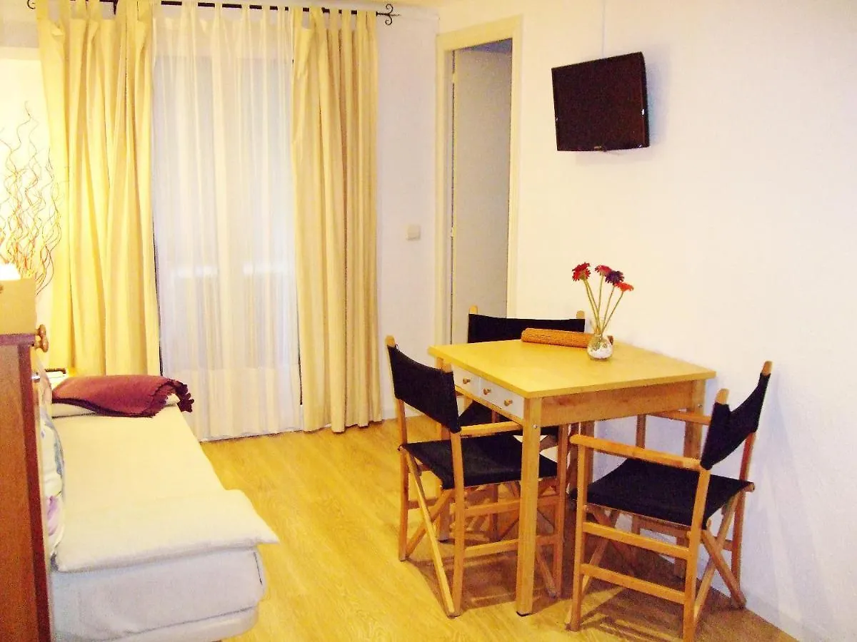 Apartment Economic Rambla Suites Barcelona Spain